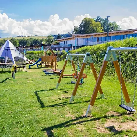 Mobilny Dom V Kempe Marina Liptov キャンプ場 Bešeňová